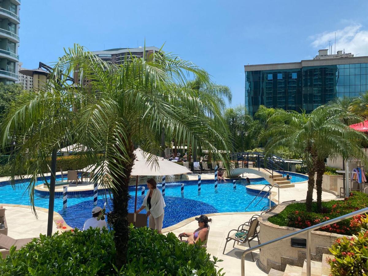 Flat Com Vista Panoramica -15- Na Barra Da Tijuca - Estacionamento Gratuito - Frigobar - Ar Condicionado - Piscina - Academia - Balsa Para Praia Gratis - Varanda - Vista Parcial Mar E Lagoa Rio de Janeiro Eksteriør billede
