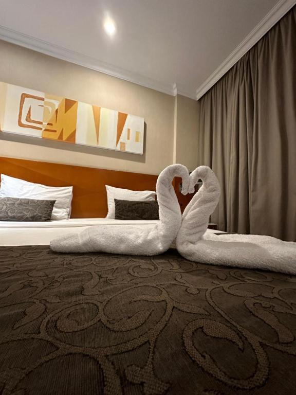 Flat Com Vista Panoramica -15- Na Barra Da Tijuca - Estacionamento Gratuito - Frigobar - Ar Condicionado - Piscina - Academia - Balsa Para Praia Gratis - Varanda - Vista Parcial Mar E Lagoa Rio de Janeiro Eksteriør billede