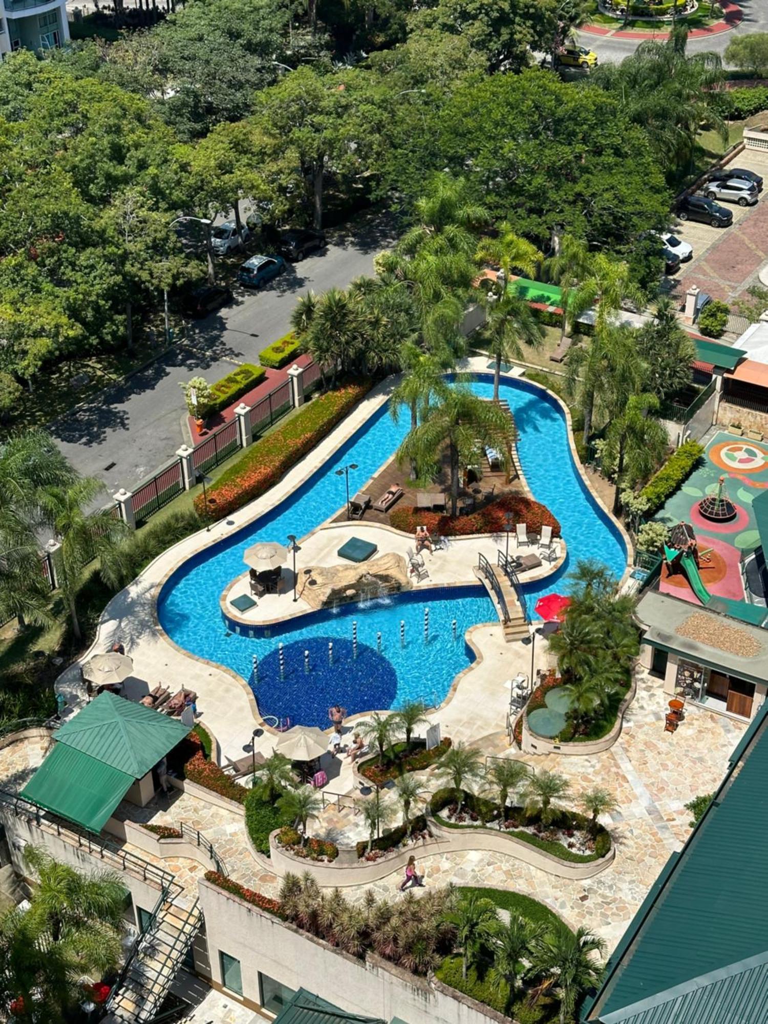 Flat Com Vista Panoramica -15- Na Barra Da Tijuca - Estacionamento Gratuito - Frigobar - Ar Condicionado - Piscina - Academia - Balsa Para Praia Gratis - Varanda - Vista Parcial Mar E Lagoa Rio de Janeiro Eksteriør billede