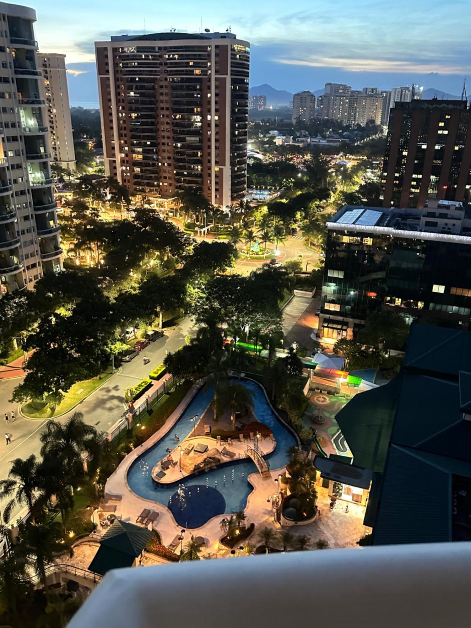 Flat Com Vista Panoramica -15- Na Barra Da Tijuca - Estacionamento Gratuito - Frigobar - Ar Condicionado - Piscina - Academia - Balsa Para Praia Gratis - Varanda - Vista Parcial Mar E Lagoa Rio de Janeiro Eksteriør billede